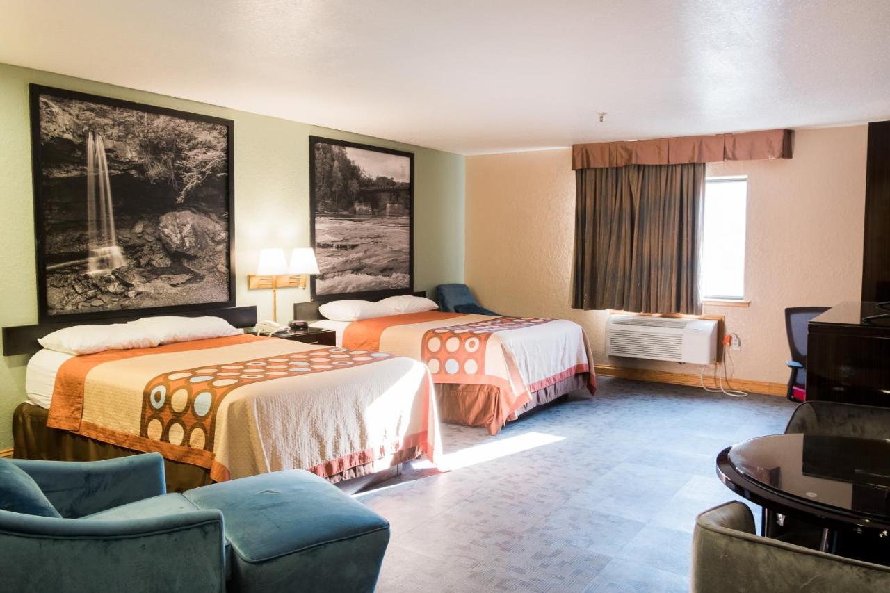 Super 8 By Wyndham Uniontown Pa Hotel Kültér fotó