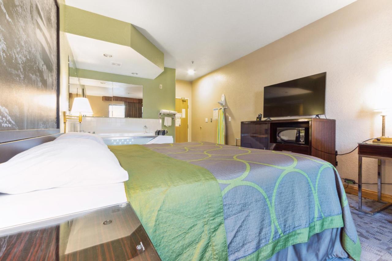 Super 8 By Wyndham Uniontown Pa Hotel Kültér fotó