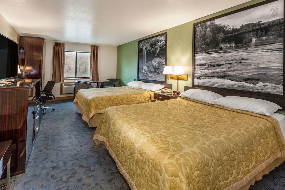 Super 8 By Wyndham Uniontown Pa Hotel Kültér fotó