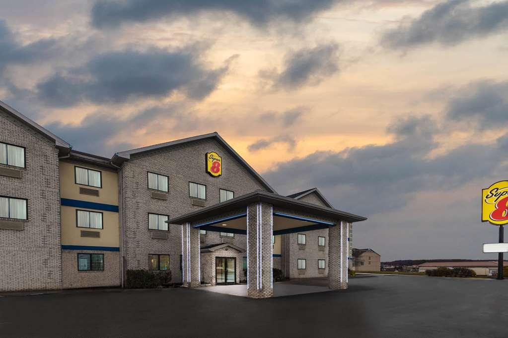 Super 8 By Wyndham Uniontown Pa Hotel Kültér fotó