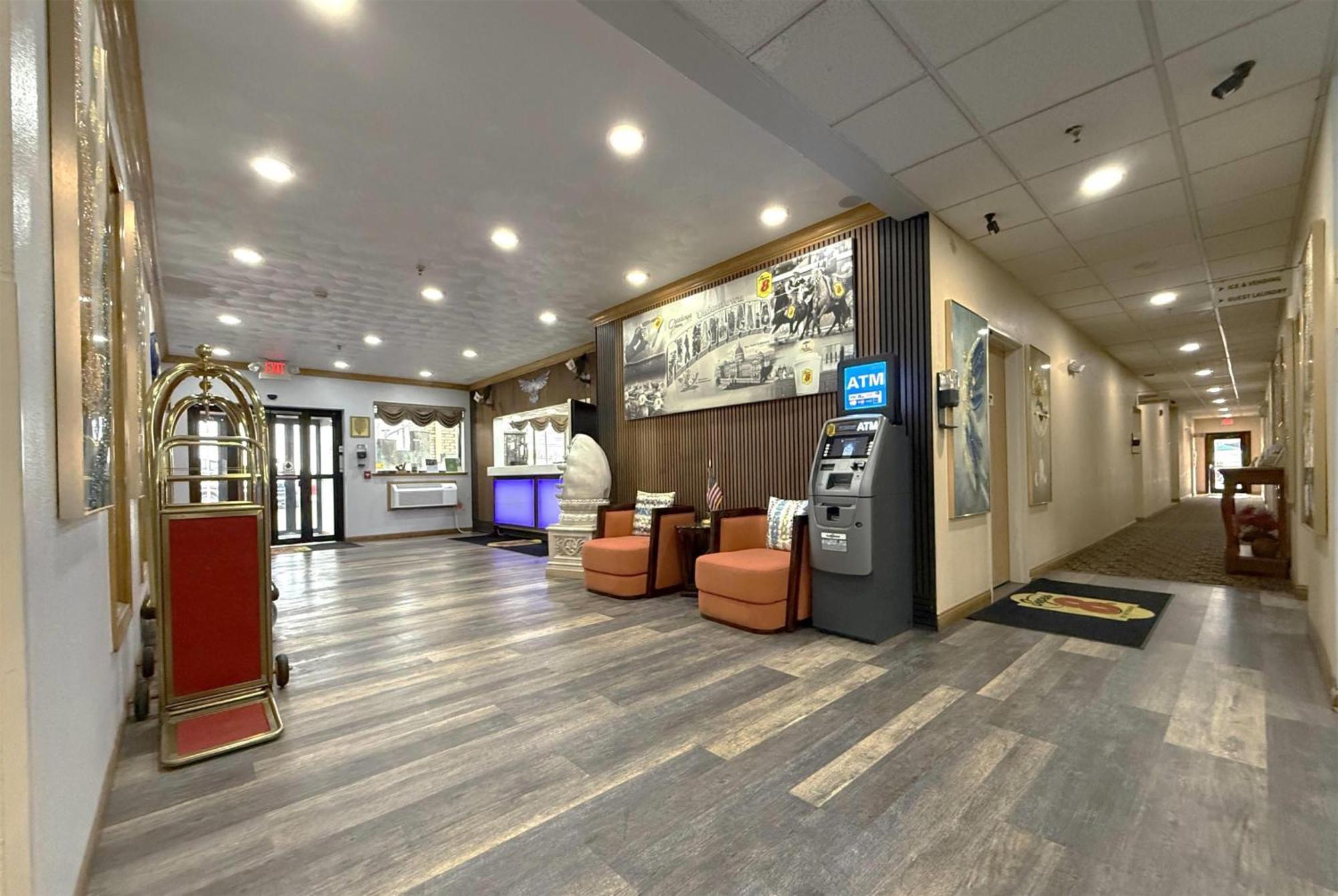 Super 8 By Wyndham Uniontown Pa Hotel Kültér fotó